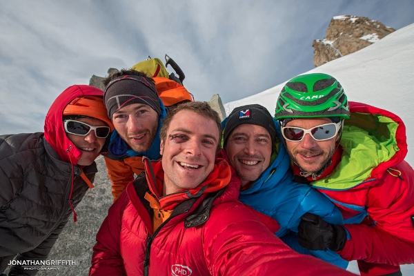 Il team: Bertrand, Korra, Jon, Julien,Seb. Foto: Jonathan Griffith/Alpine Exposures