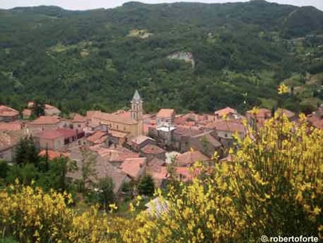 San Severino Lucano, panorama. Foto: Roberto Forte. Fonte: www.angololucano.it