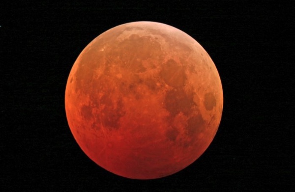 Superluna rossa. Fonte: Centro Meteo Italiano