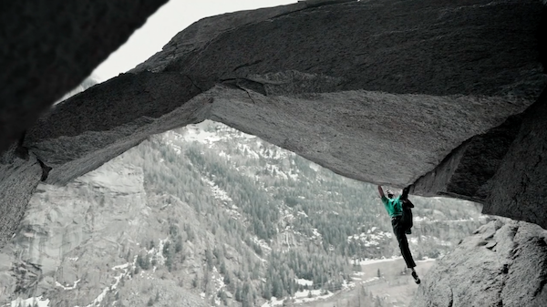 Alex Honnold. Frame dal video "It's nice to share something that actually matters a little bit.... Fonte: vimeo.com
