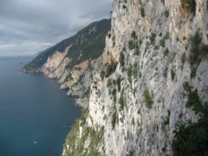 ARRAMPICATA Muzzerone parete Striata via Kimera