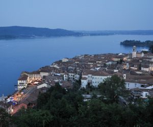 Arona, Lago Maggiore. Foto: Emanuele Giovanni Sandon. Fonte: aronamen.it