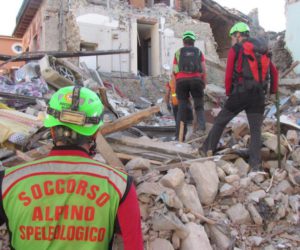 Intervento del Corpo Nazionale del Soccorso Alpino e Speleologico ad Amatrice, 2016. Foto: CNSAS-CAI