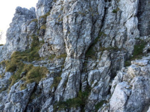 Tratto attrezzato, Grignetta. Foto: Pascal Van Duin. Fonte: Guide Alpine Lombardia