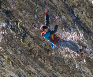 Silvio Reffo su "Thunder Ribes" 9a, Arco. Foto: Stefano Ghisolfi