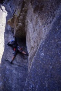 In apertura sulla parete nordovest del dent d'Ecot 3402 m