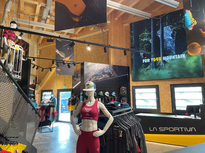 negozio monomarca la sportiva