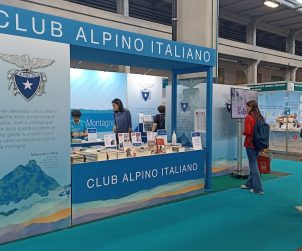 Lo stand del Cai al Salone del Libro