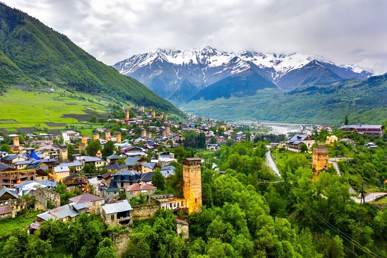 trekking svaneti georgia