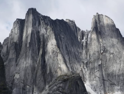spedizione CIRQUE OF THE UNCLIMBABLES