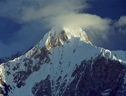 Peak Pobeda - Fonte: Wikipedia