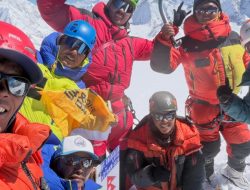 ama-dablam-via-attrezzata