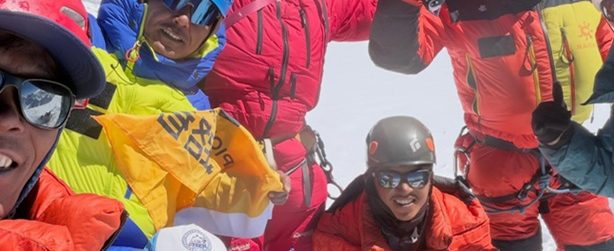 ama-dablam-via-attrezzata